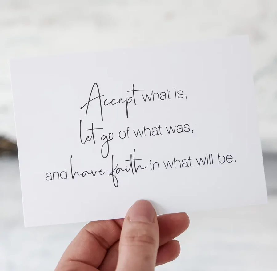 Postkarte "Accept what is, let go of what was, and have faith in what will be." – Bild 2