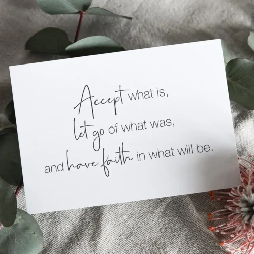 etsy-postkarte-motivation.webp Postkarte „Accept what is …“