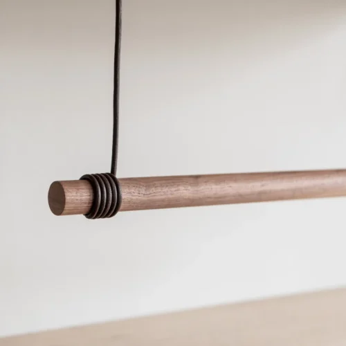 garderobe-nussbaum.webp Garderobe S3 aus Nussbaum geölt