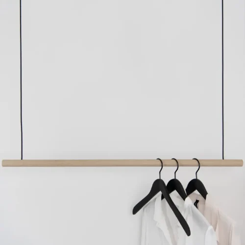 s4-eiche-natur-schwarz.webp Garderobe S4 aus Eiche natur